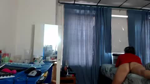 Snapshot of putiputi4u chatting on June 21, 4:53 pm putiputi4u online show from June 21, 4:53 pm