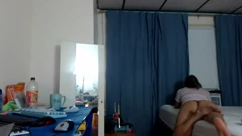 Snapshot of putiputi4u chatting on July 7, 4:15 am putiputi4u online show from July 7, 4:15 am