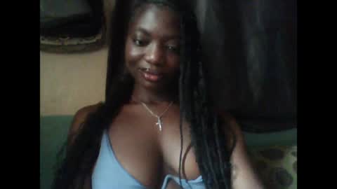 Snapshot of pweedy_ora chatting on June 19, 10:19 am ora online show from June 19, 10:19 am