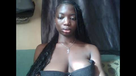 Snapshot of pweedy_ora chatting on June 21, 9:56 am ora online show from June 21, 9:56 am