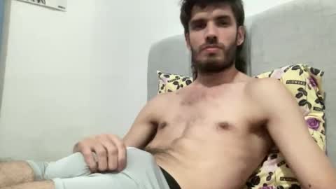 Snapshot of pygmaboy chatting on April 16, 7:47 pm pygmaboy online show from April 16, 7:47 pm