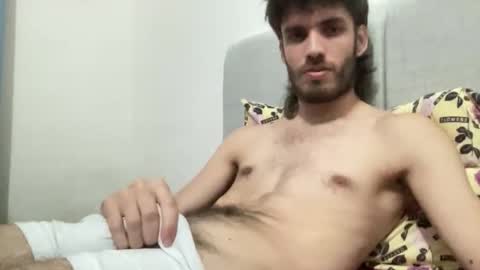Snapshot of pygmaboy chatting on April 17, 5:21 am pygmaboy online show from April 17, 5:21 am
