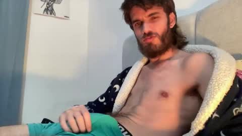 Snapshot of pygmaboy chatting on May 16, 7:38 am pygmaboy online show from May 16, 7:38 am