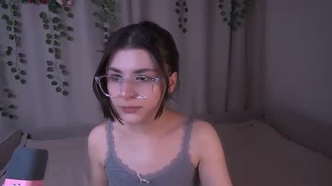 Snapshot of pyro_flerrr chatting on June 14, 10:56 pm Ava online show from June 14, 10:56 pm
