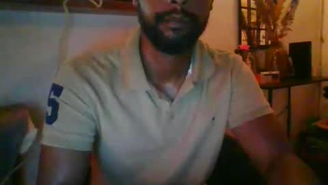 Snapshot of python974 chatting on May 6, 5:07 pm Python online show from May 6, 5:07 pm