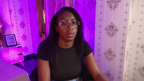 Snapshot of qeen_blackk chatting on September 16, 10:44 pm Shekoni Schedule 700 - 1400 gtm-5 online show from September 16, 10:44 pm