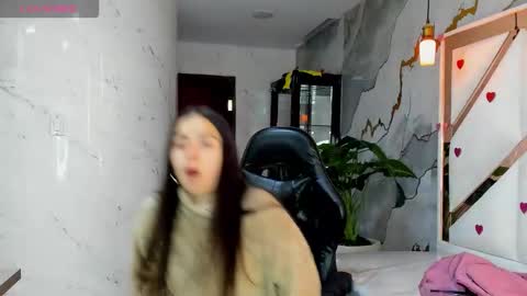 Qetsyah online show from March 13, 12:34 pm