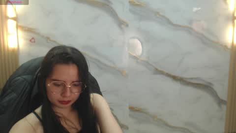 Qetsyah online show from April 29, 2:04 am
