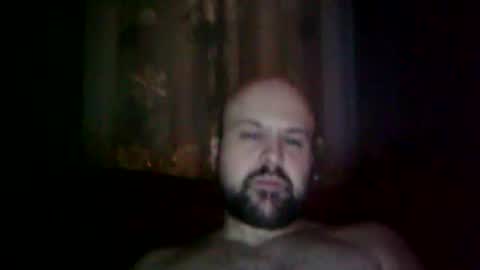 Snapshot of quebecboy233 chatting on December 16, 3:40 am quebecboy233 online show from December 16, 3:40 am