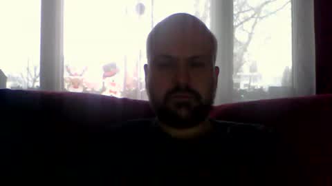 Snapshot of quebecboy233 chatting on December 16, 1:43 pm quebecboy233 online show from December 16, 1:43 pm