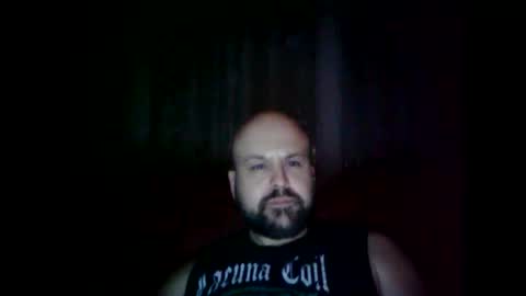 Snapshot of quebecboy233 chatting on December 27, 8:56 am quebecboy233 online show from December 27, 8:56 am