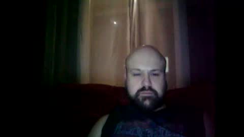 Snapshot of quebecboy233 chatting on January 7, 3:42 am quebecboy233 online show from January 7, 3:42 am