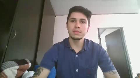 Snapshot of queen42099 chatting on January 17, 10:01 pm leiton online show from January 17, 10:01 pm