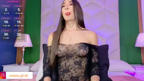 Snapshot of queen__violet chatting on July 18, 7:06 pm Queen Violet online show from July 18, 7:06 pm