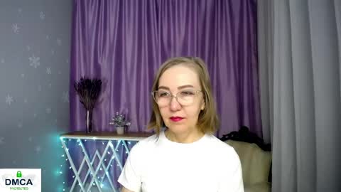 Snapshot of queen_a_n_i chatting on May 8, 7:14 am A N I Ill be here on December 1st online show from May 8, 7:14 am