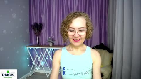 Snapshot of queen_a_n_i chatting on May 11, 9:15 am A N I Ill be here on December 1st online show from May 11, 9:15 am