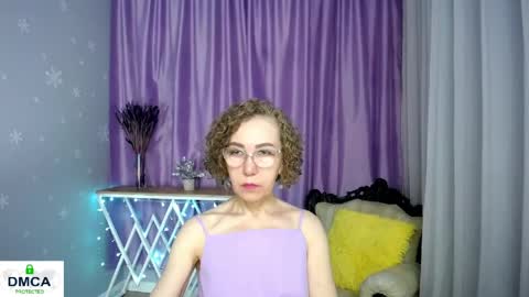 Snapshot of queen_a_n_i chatting on May 17, 9:38 am A N I Ill be here on December 1st online show from May 17, 9:38 am