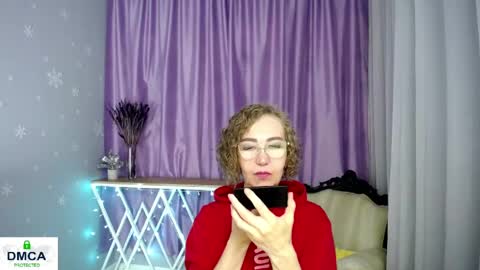 Snapshot of queen_a_n_i chatting on June 6, 12:10 pm A N I Ill be here on December 1st online show from June 6, 12:10 pm