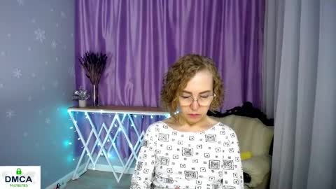 Snapshot of queen_a_n_i chatting on June 7, 10:19 am A N I Ill be here on December 1st online show from June 7, 10:19 am