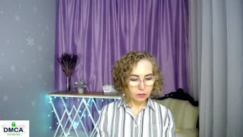 Snapshot of queen_a_n_i chatting on June 25, 8:08 am A N I Ill be here on December 1st online show from June 25, 8:08 am