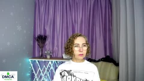 Snapshot of queen_a_n_i chatting on June 29, 8:42 am A N I Ill be here on December 1st online show from June 29, 8:42 am
