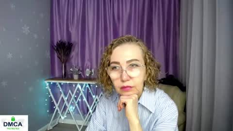Snapshot of queen_a_n_i chatting on July 9, 8:07 am A N I Ill be here on December 1st online show from July 9, 8:07 am