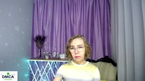 Snapshot of queen_a_n_i chatting on July 13, 7:11 am A N I Ill be here on December 1st online show from July 13, 7:11 am