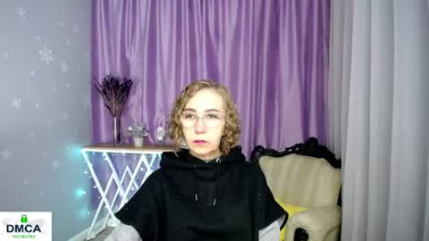 Snapshot of queen_a_n_i chatting on July 18, 8:18 am A N I Ill be here on December 1st online show from July 18, 8:18 am