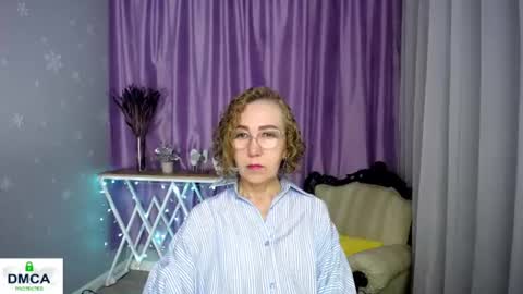 Snapshot of queen_a_n_i chatting on July 22, 6:16 am A N I Ill be here on December 1st online show from July 22, 6:16 am