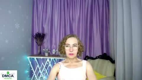 Snapshot of queen_a_n_i chatting on July 25, 7:39 am A N I Ill be here on December 1st online show from July 25, 7:39 am