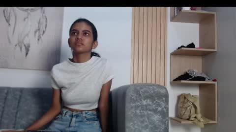 Snapshot of queen_adhara chatting on May 24, 12:32 pm ANTONELLA online show from May 24, 12:32 pm