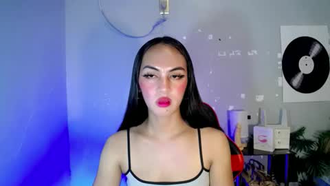 Snapshot of queen_danaya chatting on June 2, 12:40 pm queen_danaya online show from June 2, 12:40 pm