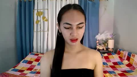 Snapshot of queen_danaya chatting on June 7, 11:08 pm queen_danaya online show from June 7, 11:08 pm
