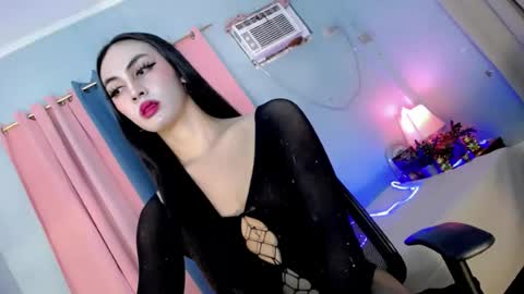 Snapshot of queen_danaya chatting on July 10, 7:12 am queen_danaya online show from July 10, 7:12 am