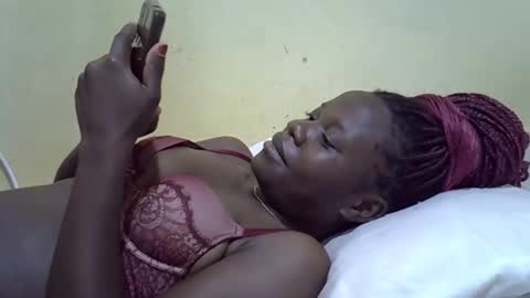 Snapshot of queen_darling3 chatting on September 25, 9:51 pm Gentrix online show from September 25, 9:51 pm