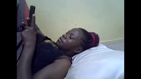 Snapshot of queen_darling3 chatting on September 28, 7:19 pm Gentrix online show from September 28, 7:19 pm