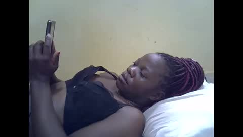 Snapshot of queen_darling3 chatting on September 29, 7:24 am Gentrix online show from September 29, 7:24 am