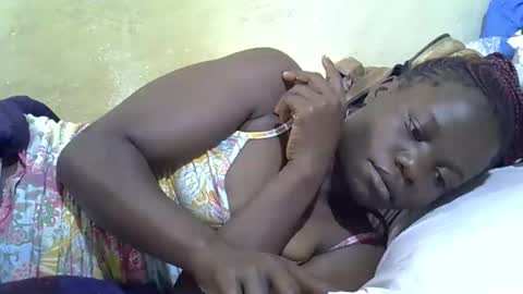 Snapshot of queen_darling3 chatting on October 25, 8:00 am Gentrix online show from October 25, 8:00 am