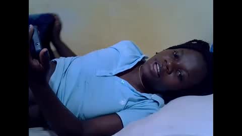 Snapshot of queen_darling3 chatting on November 22, 7:18 am Gentrix online show from November 22, 7:18 am