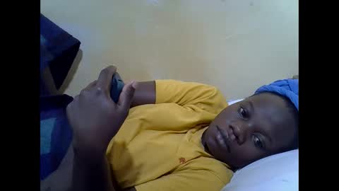 Snapshot of queen_darling3 chatting on December 1, 5:34 am Gentrix online show from December 1, 5:34 am