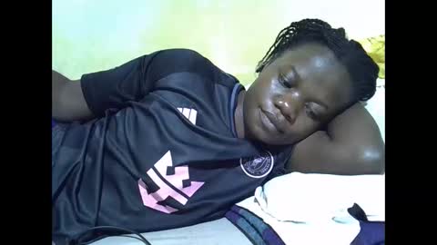 Snapshot of queen_darling3 chatting on December 15, 6:45 pm Gentrix online show from December 15, 6:45 pm