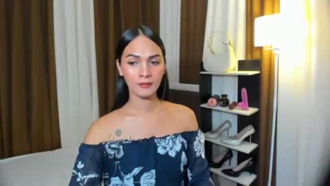 Queen Dyosa online show from November 19, 5:13 pm