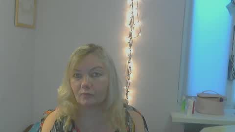 queen_jane8 online show from March 1, 12:56 pm