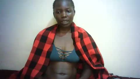 Snapshot of queen_joan chatting on February 17, 4:20 am queen_joan online show from February 17, 4:20 am