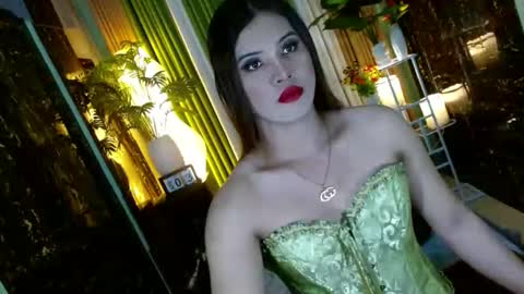 Snapshot of queen_kendalx19 chatting on April 2, 10:40 pm Kendal online here from 6am-3pm philippine time online show from April 2, 10:40 pm