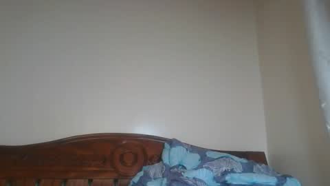 Queen kikih online show from March 9, 3:05 pm