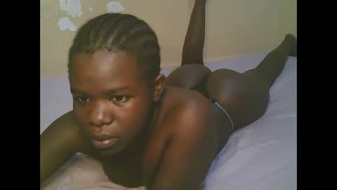 queen_latasha online show from May 1, 2:16 am