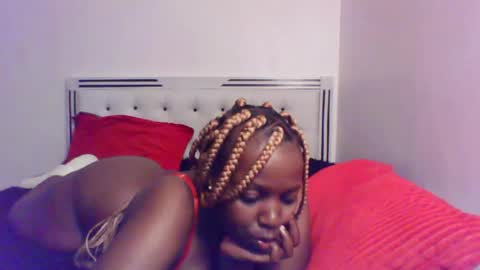 QUEEN online show from April 8, 5:51 am