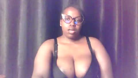 QUEEN online show from June 3, 2:33 pm