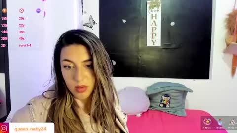 Snapshot of queen_natttyy chatting on January 28, 4:18 am queen_natttyy online show from January 28, 4:18 am